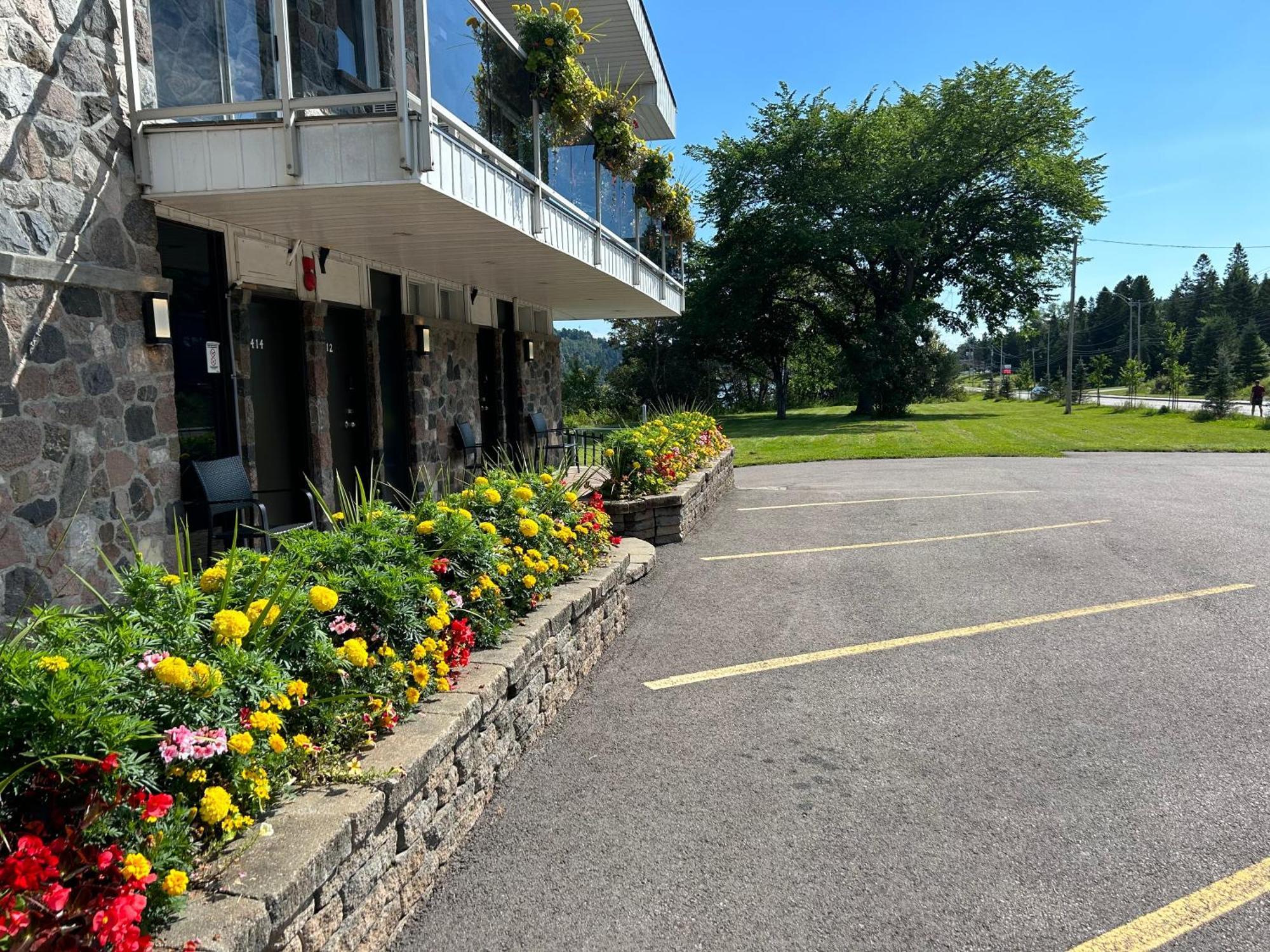 Motel Panoramique Chicoutimi Extérieur photo