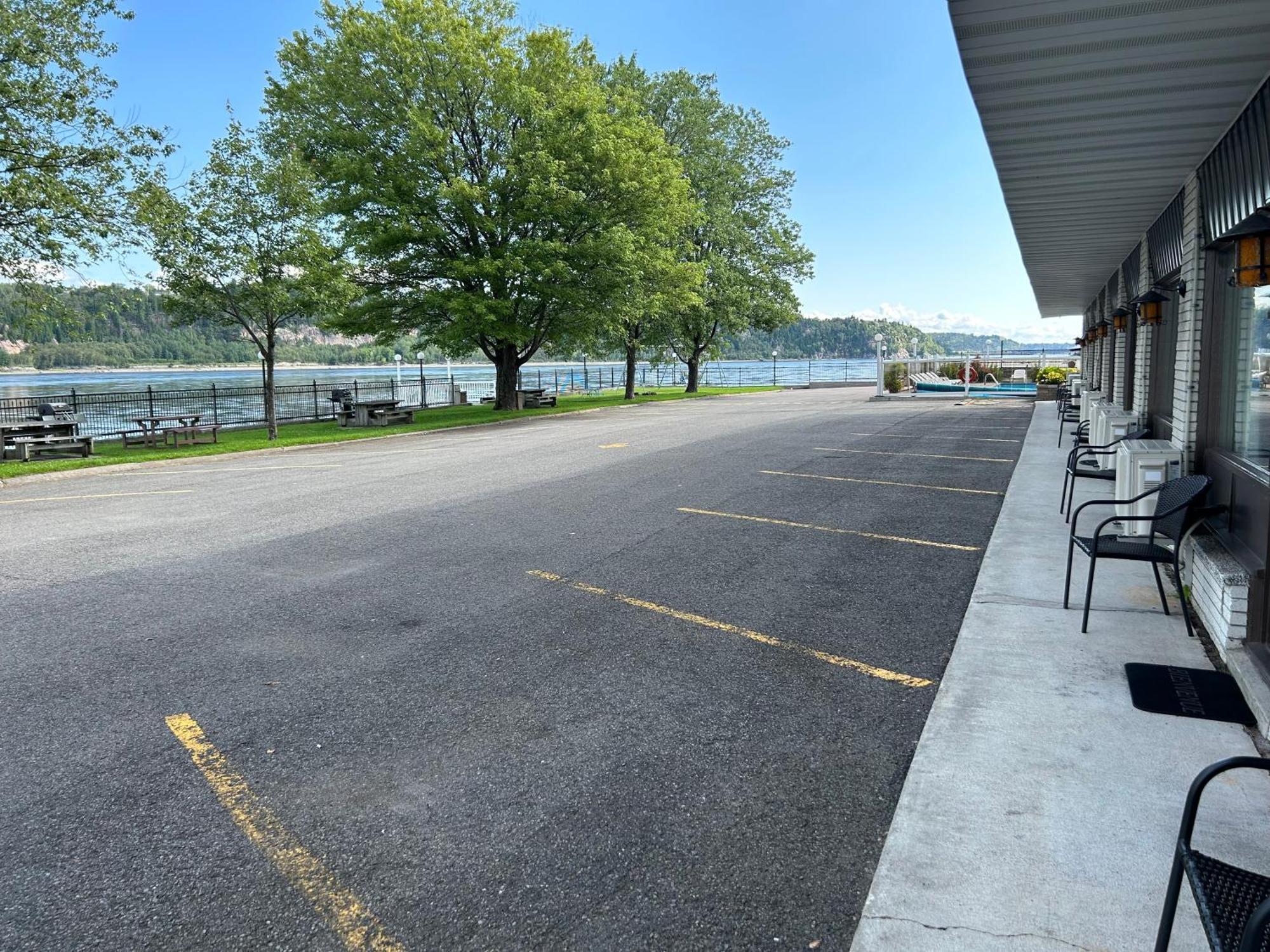 Motel Panoramique Chicoutimi Extérieur photo
